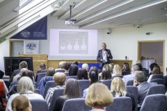 05.08_Learning-Innovation-Kft_LEARNI-HReggeli_CR_SZM5743-123