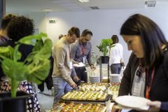05.08_Learning-Innovation-Kft_LEARNI-HReggeli_CR_SZM6422-223