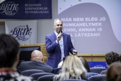 05.08_Learning-Innovation-Kft_LEARNI-HReggeli_CR_SZM7033-327